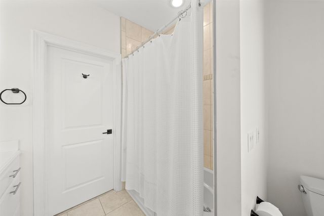5636 Meadow Lane, Ann Arbor, MI 48105