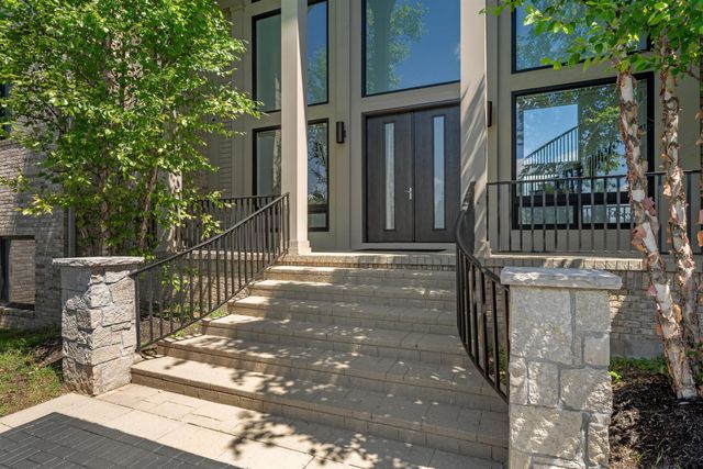 5636 Meadow Lane, Ann Arbor, MI 48105
