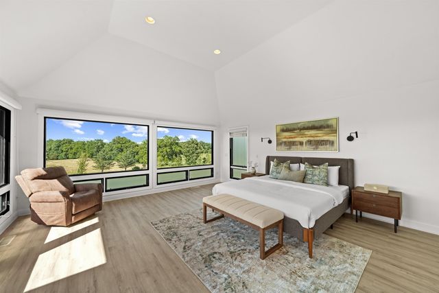 5636 Meadow Lane, Ann Arbor, MI 48105
