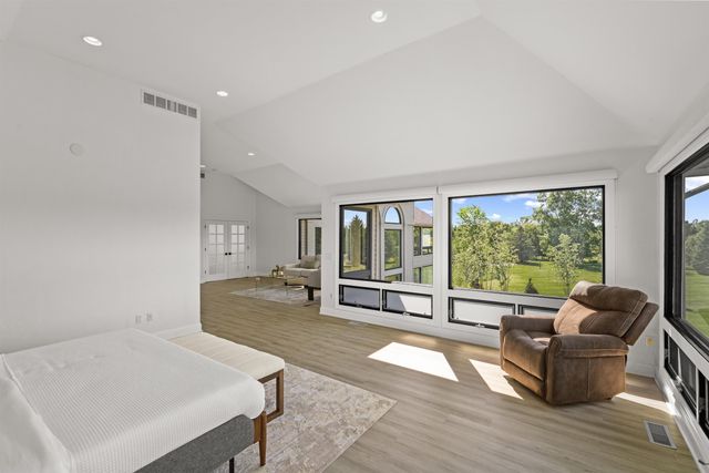 5636 Meadow Lane, Ann Arbor, MI 48105