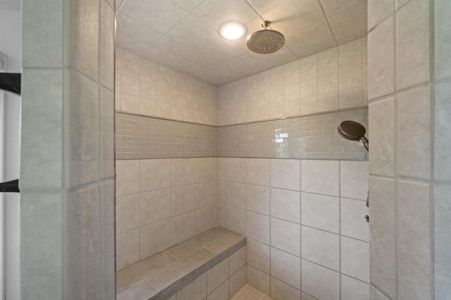 5636 Meadow Lane, Ann Arbor, MI 48105