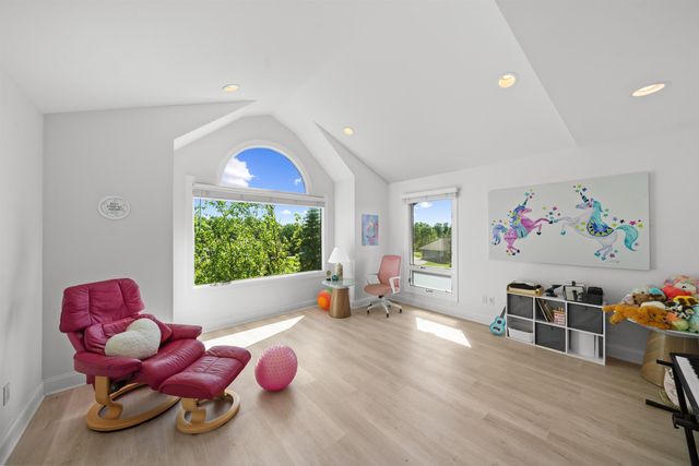 5636 Meadow Lane, Ann Arbor, MI 48105