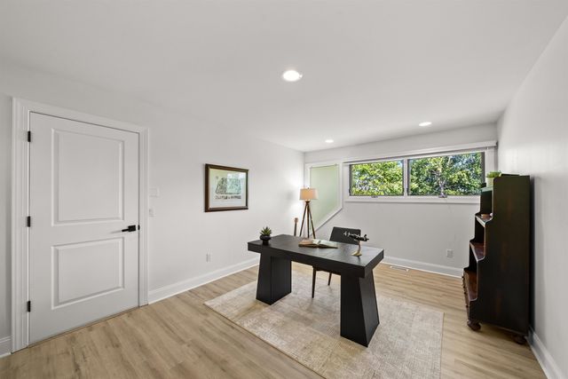 5636 Meadow Lane, Ann Arbor, MI 48105