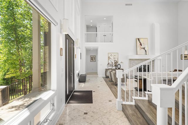 5636 Meadow Lane, Ann Arbor, MI 48105