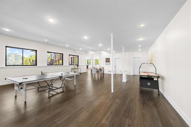 5636 Meadow Lane, Ann Arbor, MI 48105