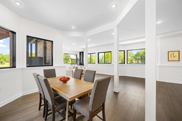 5636 Meadow Lane, Ann Arbor, MI 48105