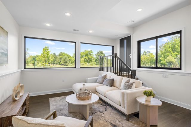 5636 Meadow Lane, Ann Arbor, MI 48105