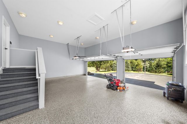 5636 Meadow Lane, Ann Arbor, MI 48105