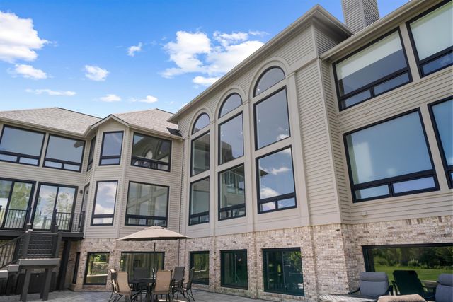5636 Meadow Lane, Ann Arbor, MI 48105