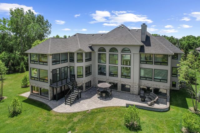 5636 Meadow Lane, Ann Arbor, MI 48105