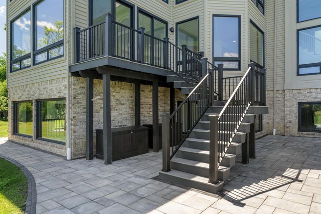 5636 Meadow Lane, Ann Arbor, MI 48105