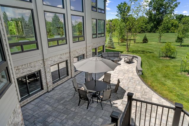 5636 Meadow Lane, Ann Arbor, MI 48105
