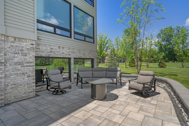 5636 Meadow Lane, Ann Arbor, MI 48105
