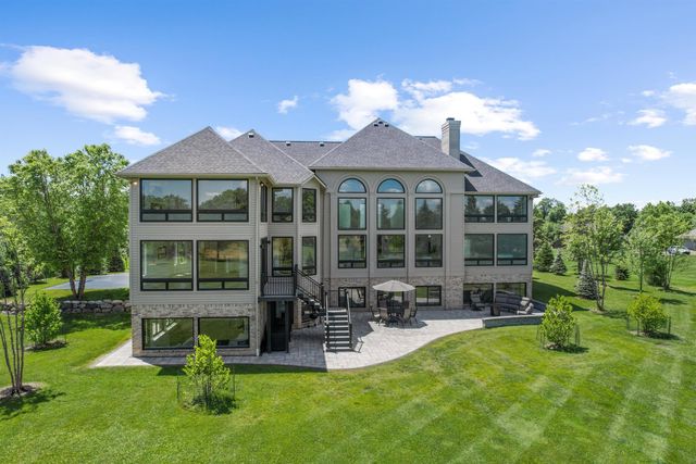 5636 Meadow Lane, Ann Arbor, MI 48105