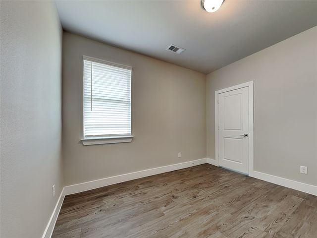 3425 New York Avenue, Lancaster, TX 75134