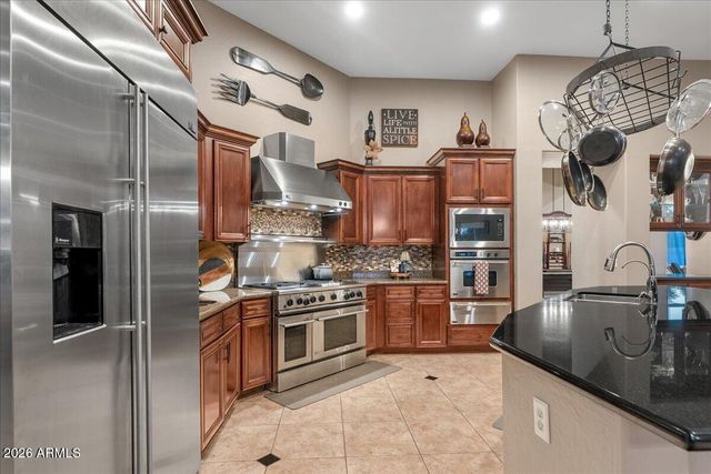 6427 S MAGIC Court, Gilbert, AZ 85298
