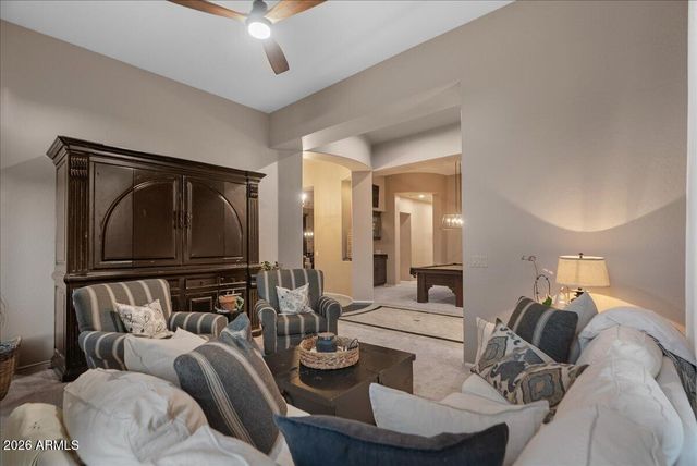 6427 S MAGIC Court, Gilbert, AZ 85298