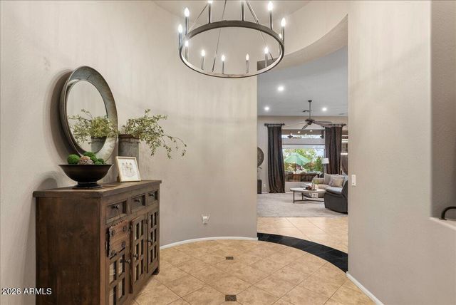 6427 S MAGIC Court, Gilbert, AZ 85298