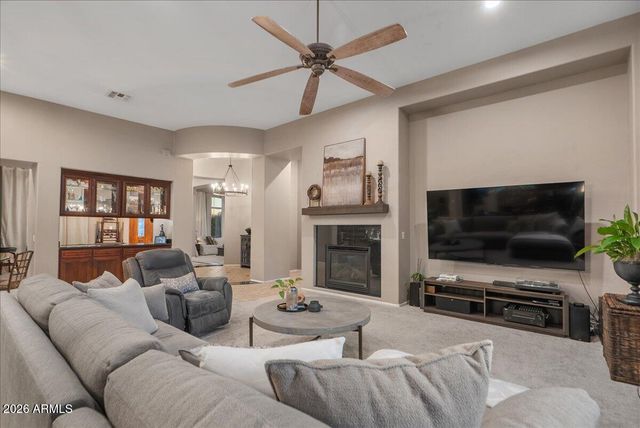 6427 S MAGIC Court, Gilbert, AZ 85298