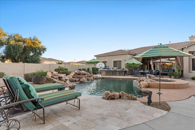 6427 S MAGIC Court, Gilbert, AZ 85298