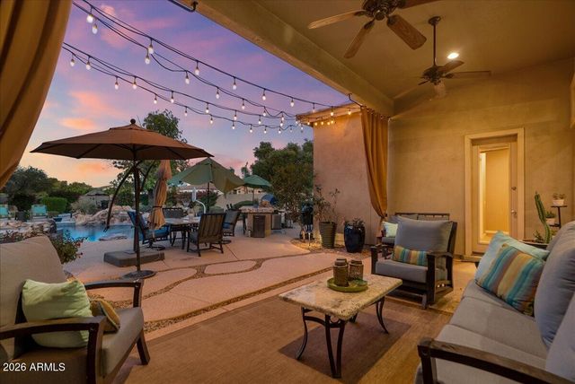 6427 S MAGIC Court, Gilbert, AZ 85298