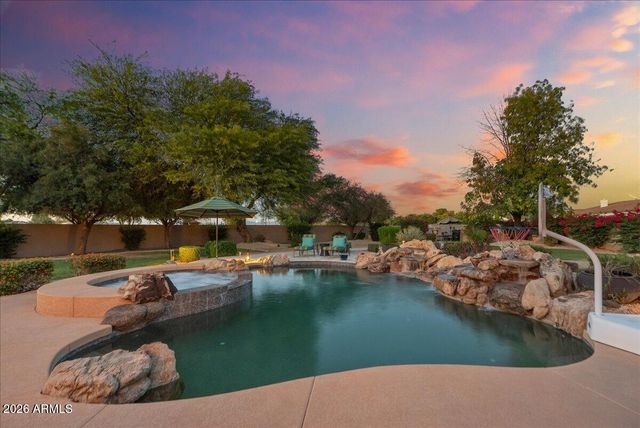6427 S MAGIC Court, Gilbert, AZ 85298