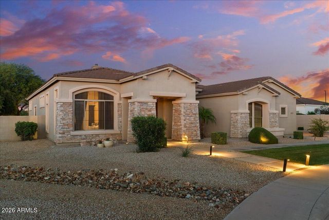 6427 S MAGIC Court, Gilbert, AZ 85298