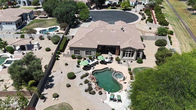 6427 S MAGIC Court, Gilbert, AZ 85298