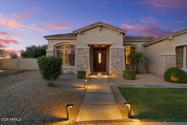 6427 S MAGIC Court, Gilbert, AZ 85298
