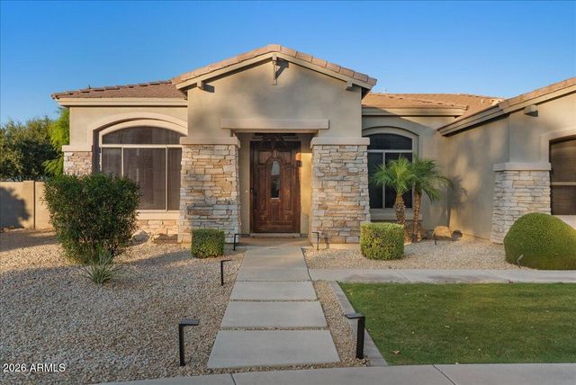 6427 S MAGIC Court, Gilbert, AZ 85298
