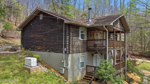 359 Whippoorwill Trail, Franklin, NC 28734