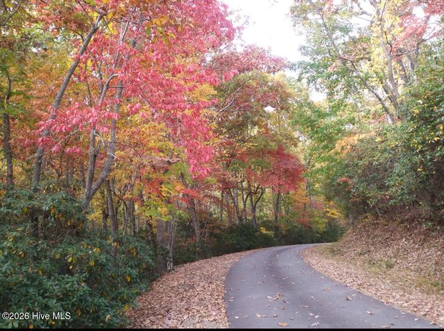 359 Whippoorwill Trail, Franklin, NC 28734