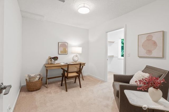 1928 109th Avenue SE, Bellevue, WA 98004