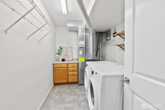 1928 109th Avenue SE, Bellevue, WA 98004