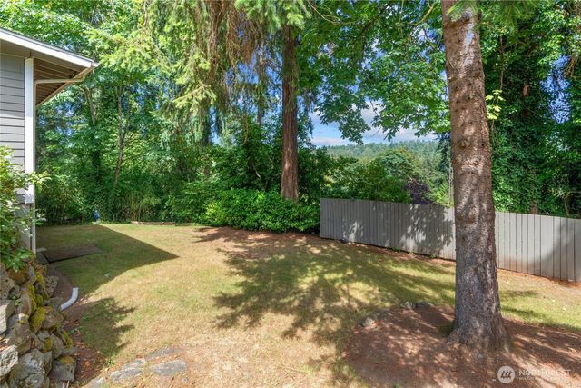 1928 109th Avenue SE, Bellevue, WA 98004