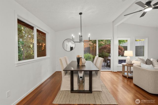 1928 109th Avenue SE, Bellevue, WA 98004