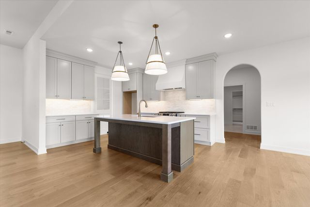301 ASH DOWN DR, Columbia, MO 65201