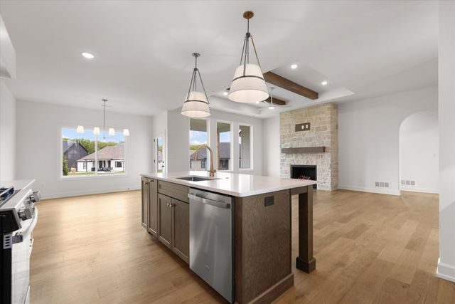 301 ASH DOWN DR, Columbia, MO 65201