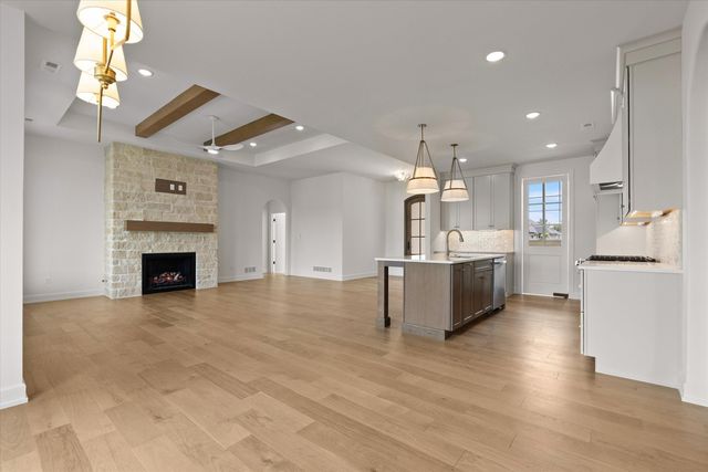 301 ASH DOWN DR, Columbia, MO 65201