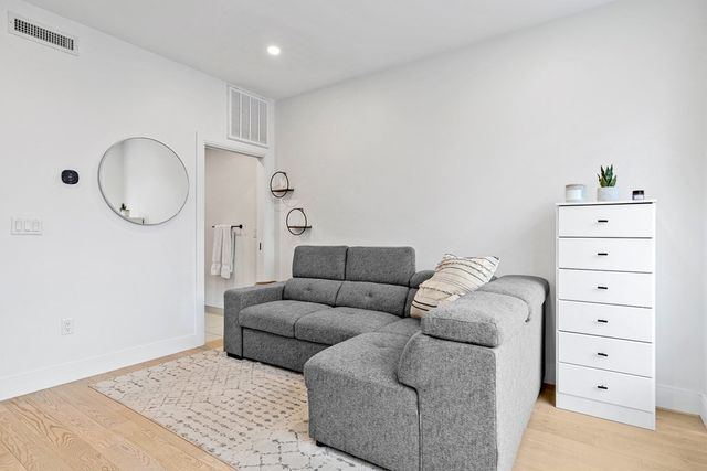 71 Border St 302, Boston, MA 02128