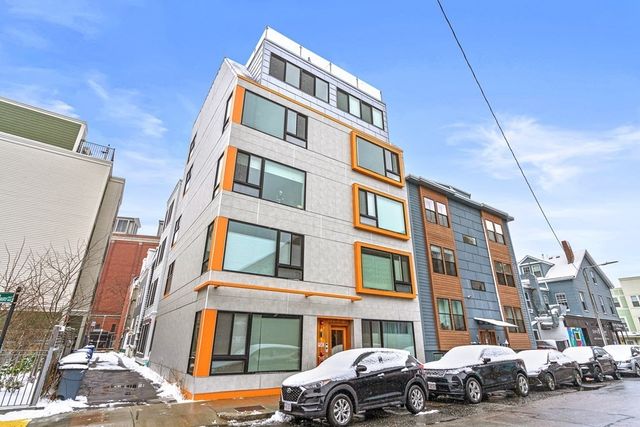 71 Border St 302, Boston, MA 02128