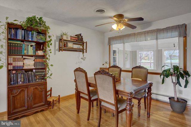 233 LURGAN AVENUE AVE, Shippensburg, PA 17257