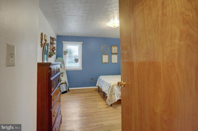 233 LURGAN AVENUE AVE, Shippensburg, PA 17257