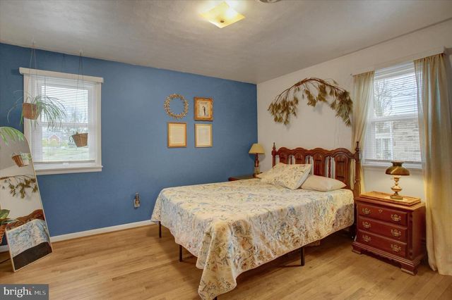 233 LURGAN AVENUE AVE, Shippensburg, PA 17257
