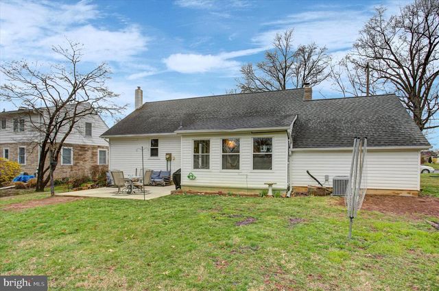 233 LURGAN AVENUE AVE, Shippensburg, PA 17257
