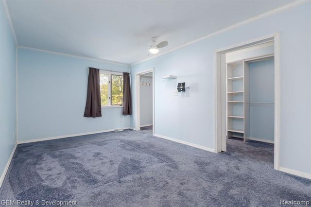 1111 Sarah Road, Pinckney, MI 48169