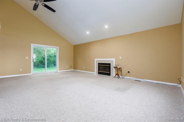 1111 Sarah Road, Pinckney, MI 48169