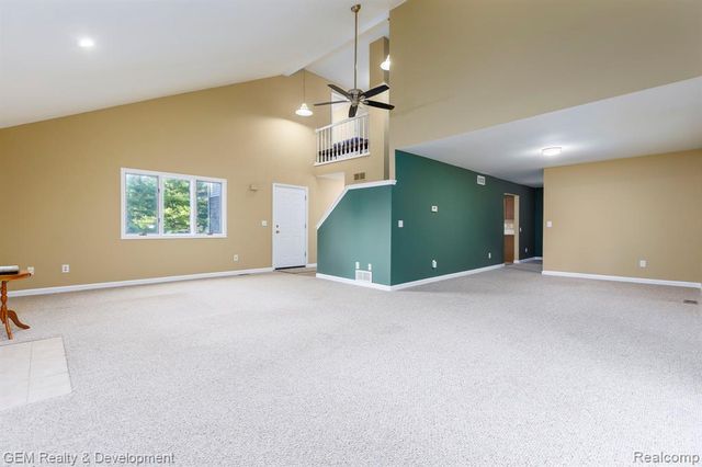 1111 Sarah Road, Pinckney, MI 48169