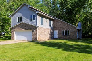 1111 Sarah Road, Pinckney, MI 48169
