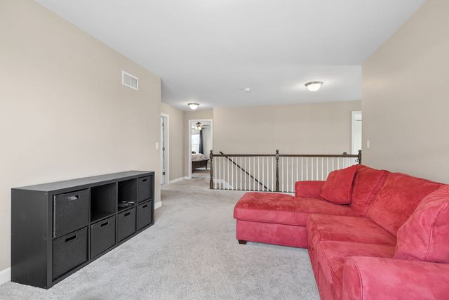 13824 Amelia Drive, Lemont, IL 60439